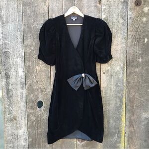 VTG 80s-90s Cachet by Bari Protas Black Velvet Puff Sleeve Bow Party Dress 7/8